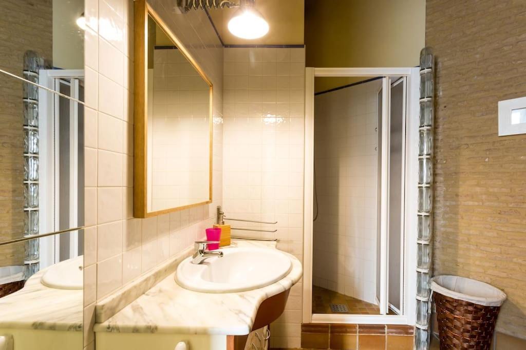 Precioso Apartamento - Localizacion Ideal **Wifi - A/C** Sevilla Exteriör bild